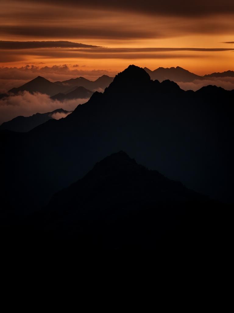 Mountains in the Mist